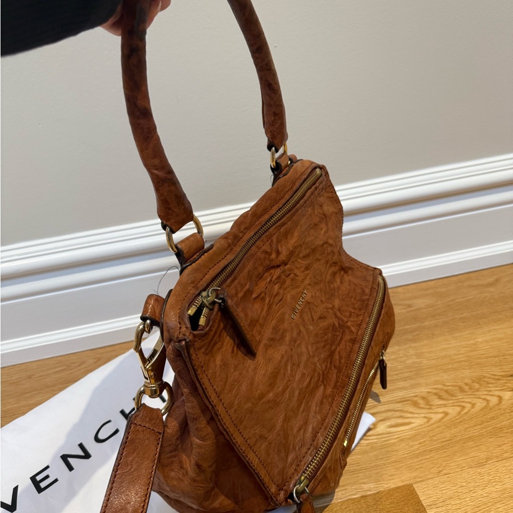 Givenchy Pandora - Picture 3 of 7